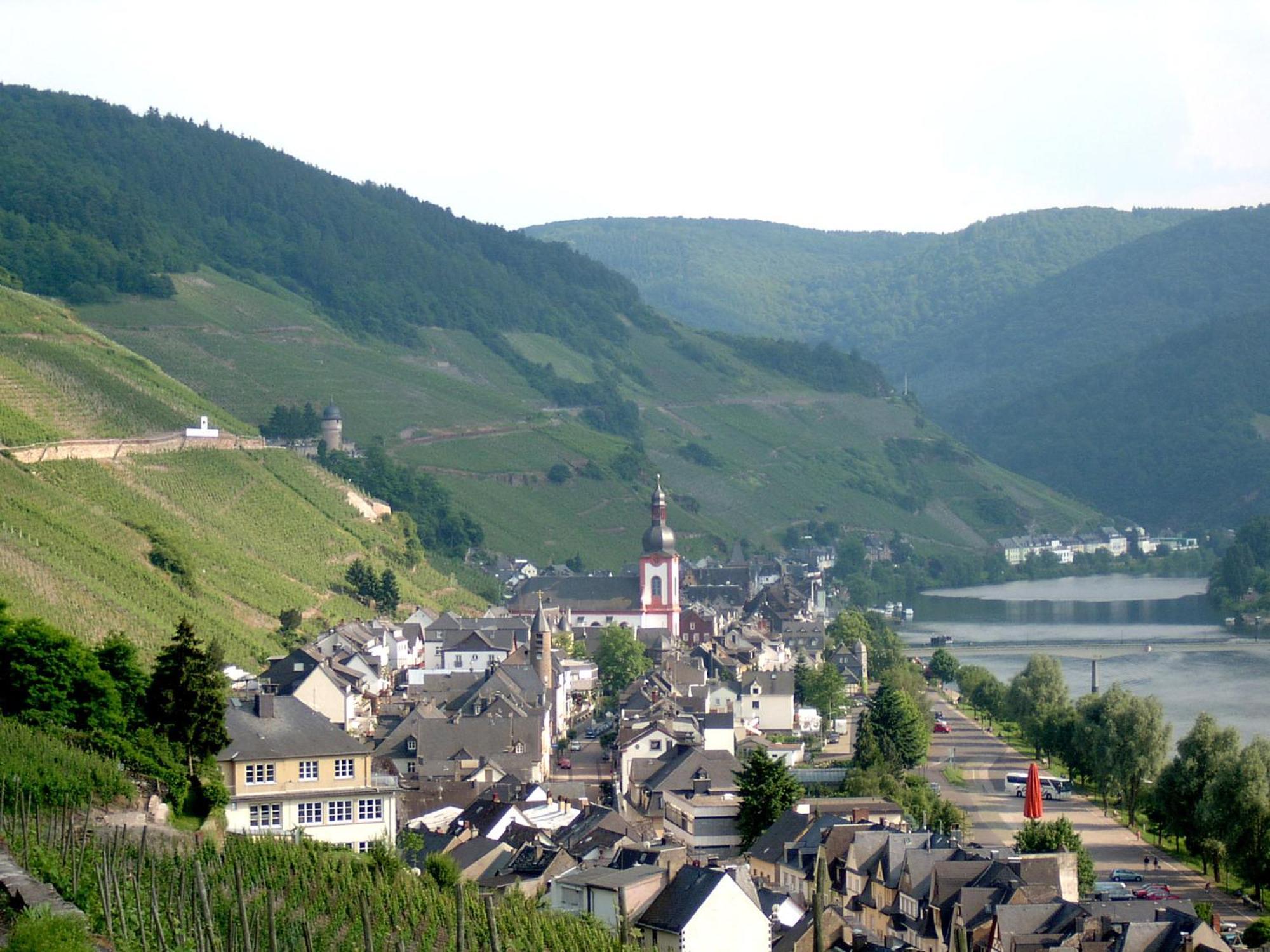 Hotel Ratskeller Zell an der Mosel Exterior foto
