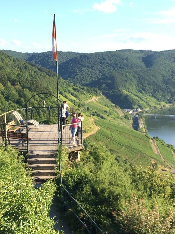 Hotel Ratskeller Zell an der Mosel Exterior foto